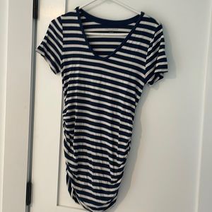 A pea in a pod maternity top